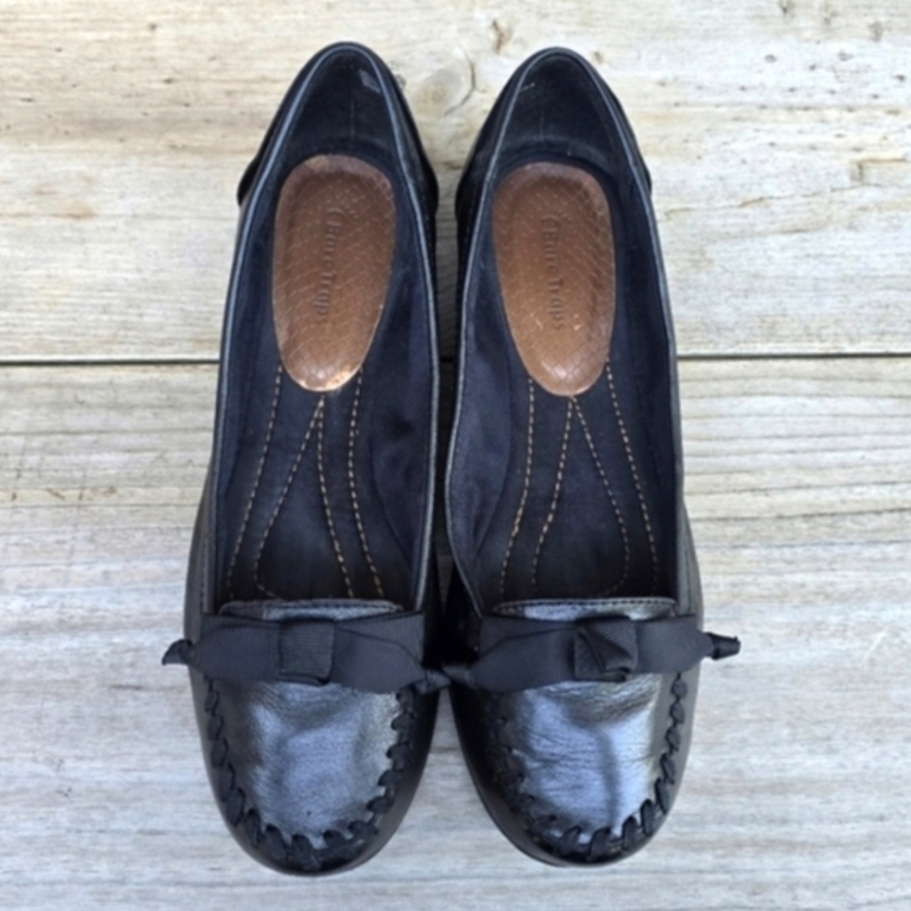 BareTraps Camara Y2K Feminine Minimalist Leather Ribbon Comfort Ballet Flats 10M - Picture 1 of 16